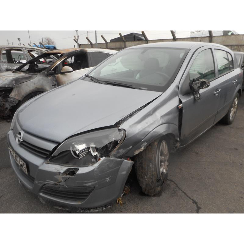 Plage arriere OPEL ASTRA H Photo n°1