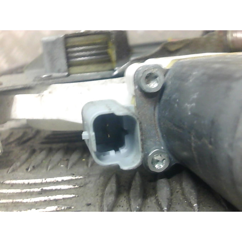 Leve vitre electrique avant droit NISSAN MICRA 3 Photo n°2