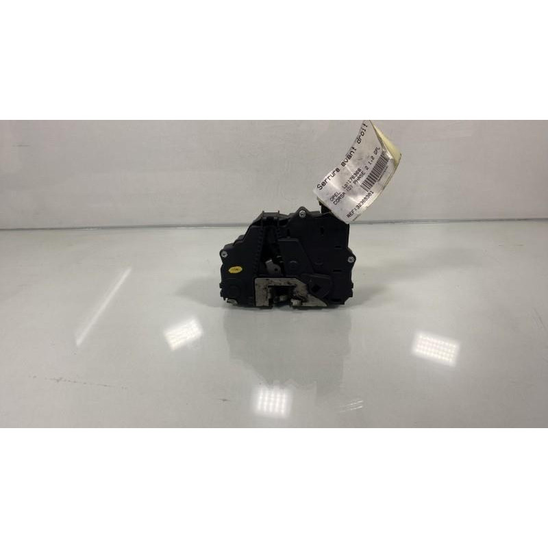 Serrure avant droit OPEL CORSA D Photo n°1