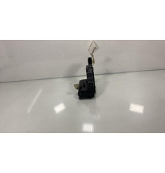 Serrure avant droit OPEL CORSA D