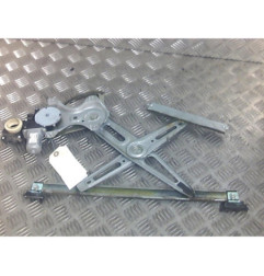 Leve vitre electrique avant gauche TOYOTA YARIS 2 Photo n°1