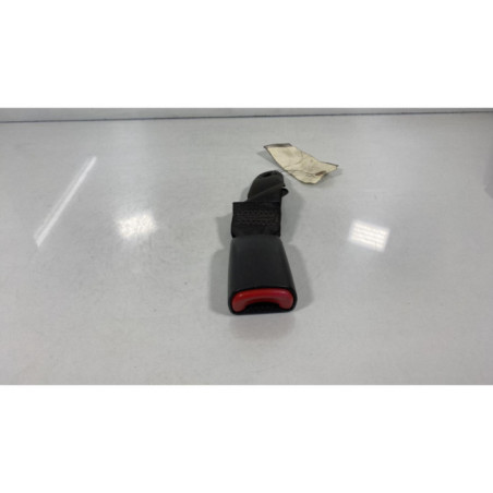 Attache ceinture arriere centrale OPEL ANTARA Photo n°1