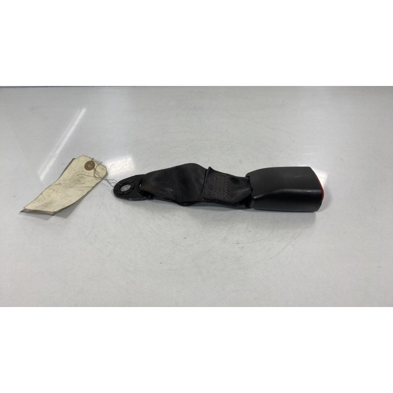 Attache ceinture arriere centrale OPEL ANTARA Photo n°3