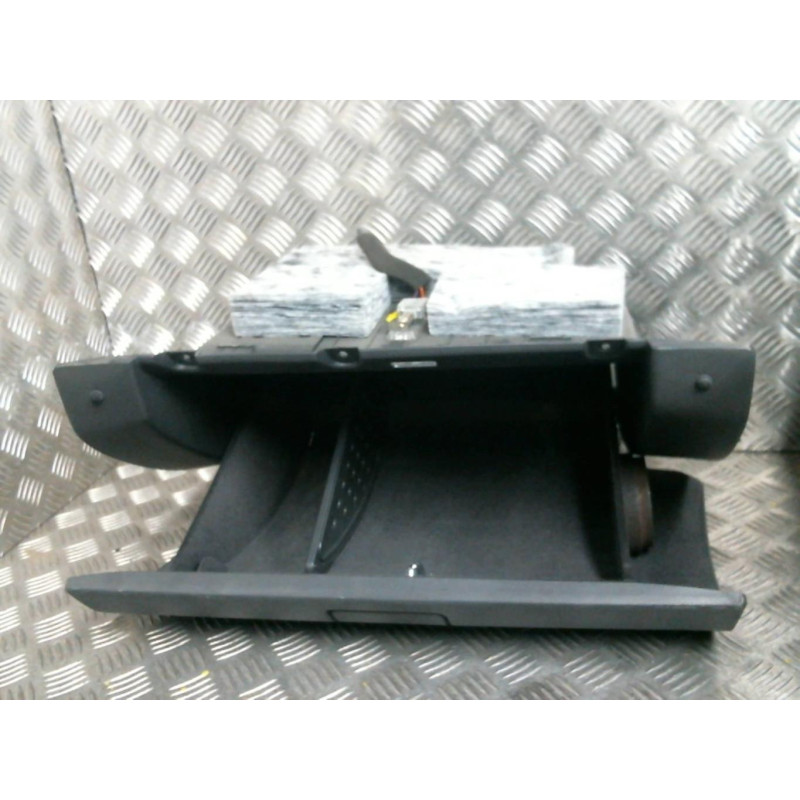 Boite a gants OPEL ANTARA Photo n°1