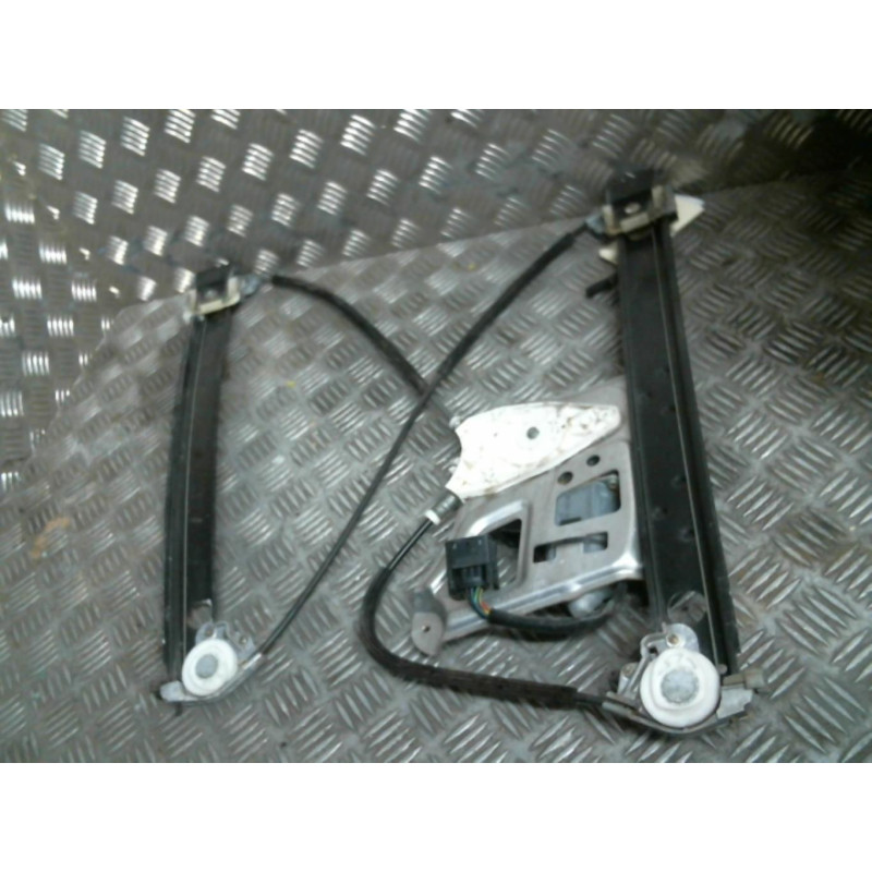 Leve vitre electrique avant droit MERCEDES CLASSE S 220 Photo n°1