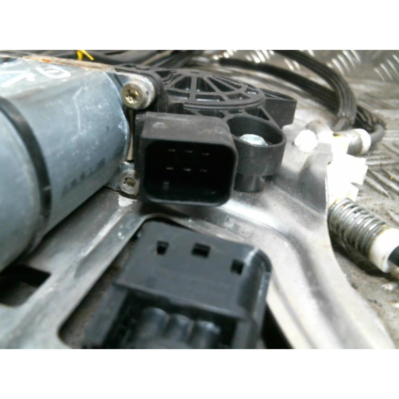 Leve vitre electrique avant droit MERCEDES CLASSE S 220 Photo n°2