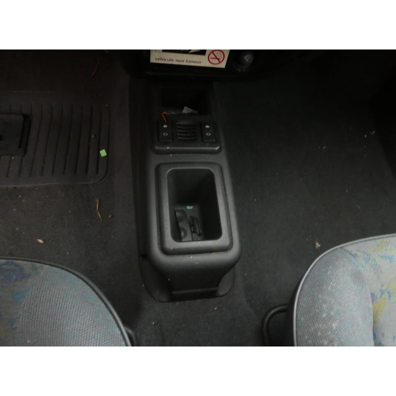 Interrupteur de leve vitre avant droit CITROEN SAXO Photo n°10
