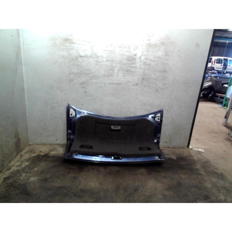 Malle/Hayon arriere VOLKSWAGEN PASSAT 4 Photo n°1