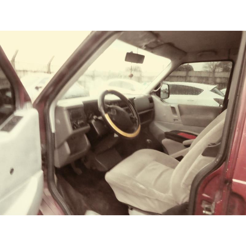 Verin de coffre VOLKSWAGEN TRANSPORTER 4 Photo n°7