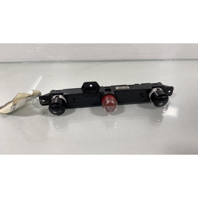 Bouton de warning FIAT 500 2 Photo n°1