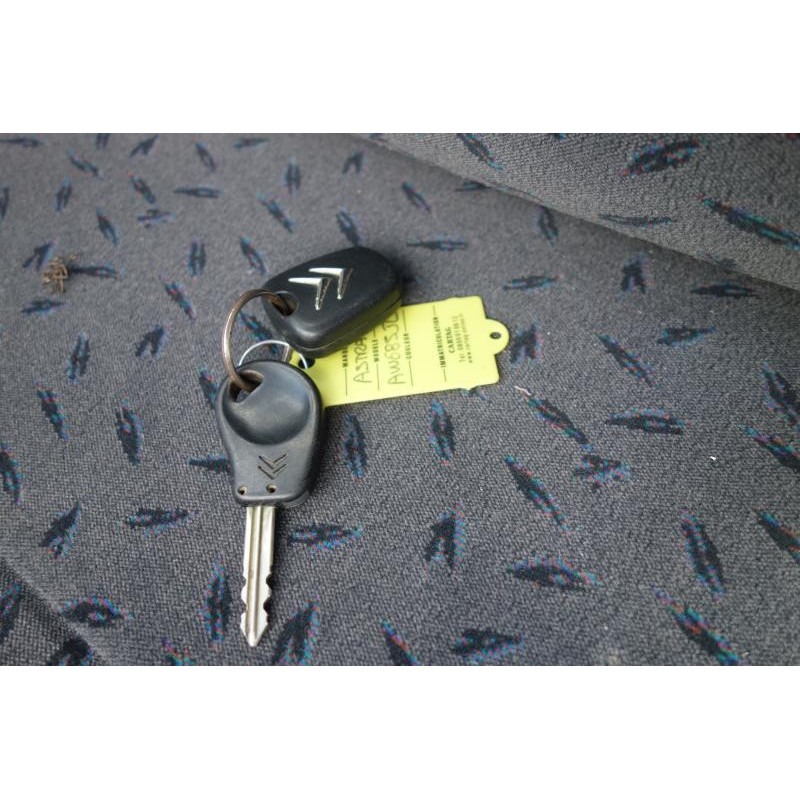 Ceinture arriere gauche CITROEN SAXO Photo n°10