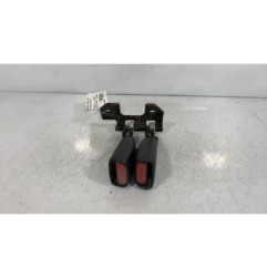 Attache ceinture arriere droit MITSUBISHI CARISMA