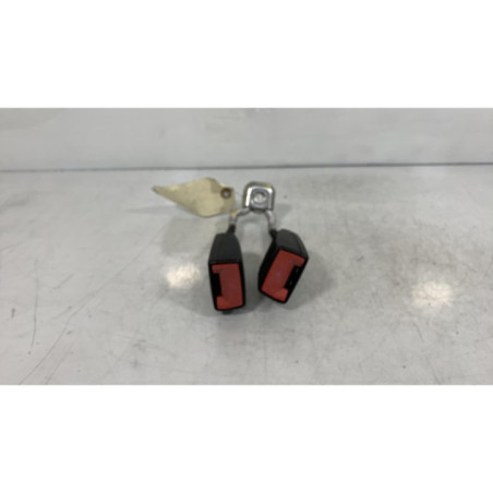 Attache ceinture arriere gauche SEAT IBIZA 4 Photo n°1