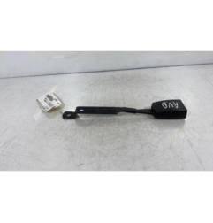 Attache ceinture avant droit VOLKSWAGEN CADDY 3 Photo n°1