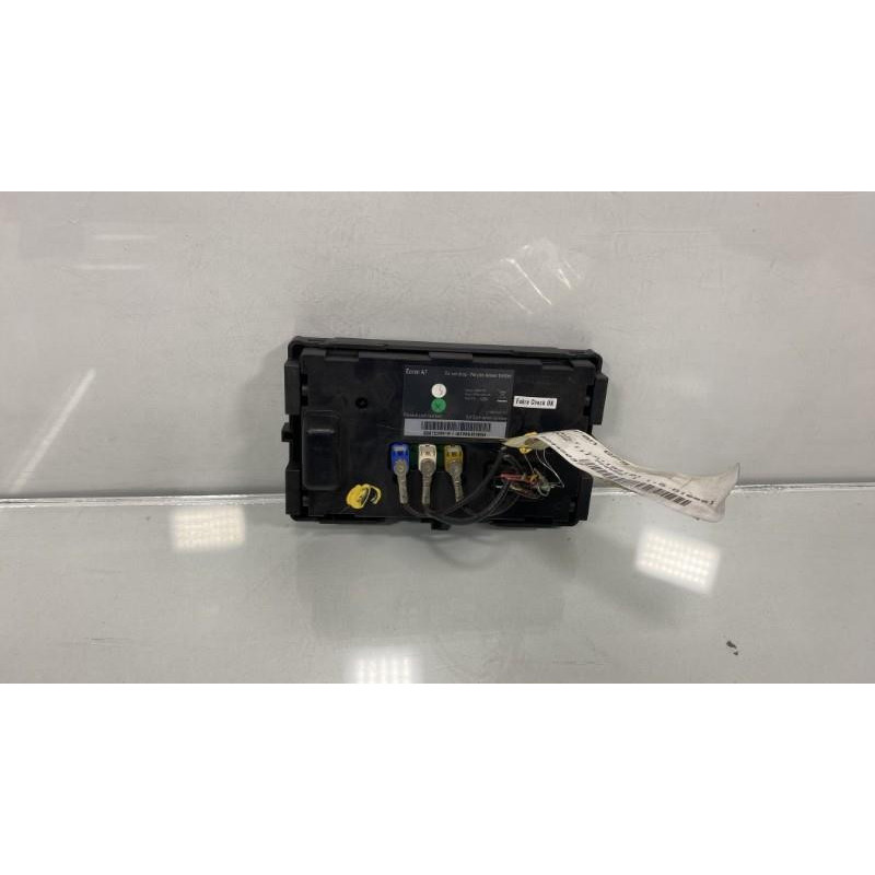 Ecran GPS RENAULT MEGANE 3 Photo n°2