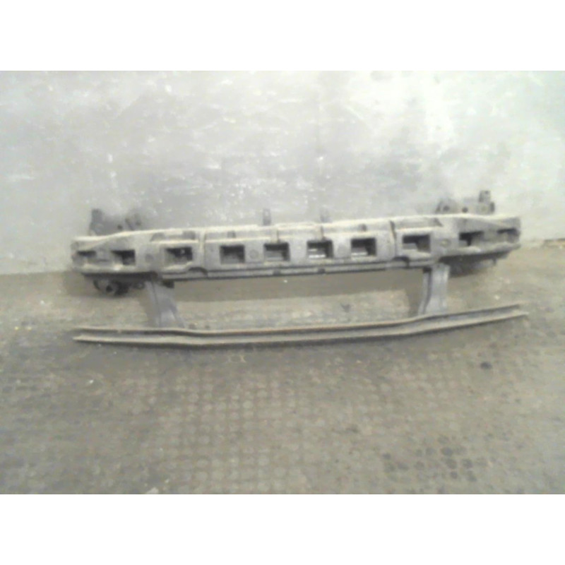 Renfort pare choc avant (traverse) VOLKSWAGEN PASSAT 5 Photo n°1