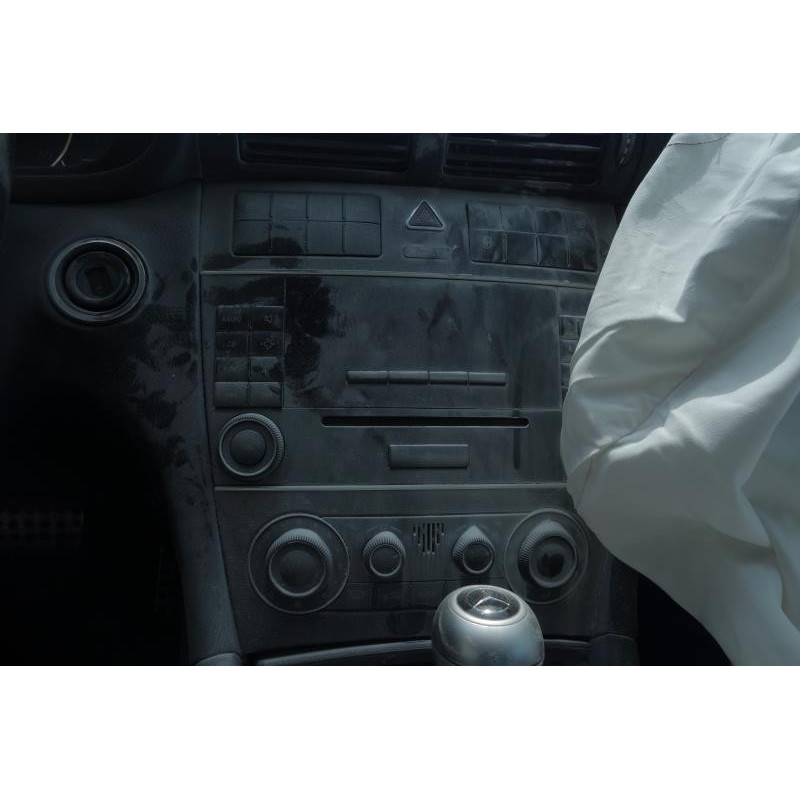 Porte avant gauche MERCEDES CLASSE C 203 COUPE SPORT Photo n°11
