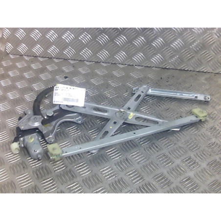 Leve vitre electrique avant droit HYUNDAI I 20 1 Photo n°1