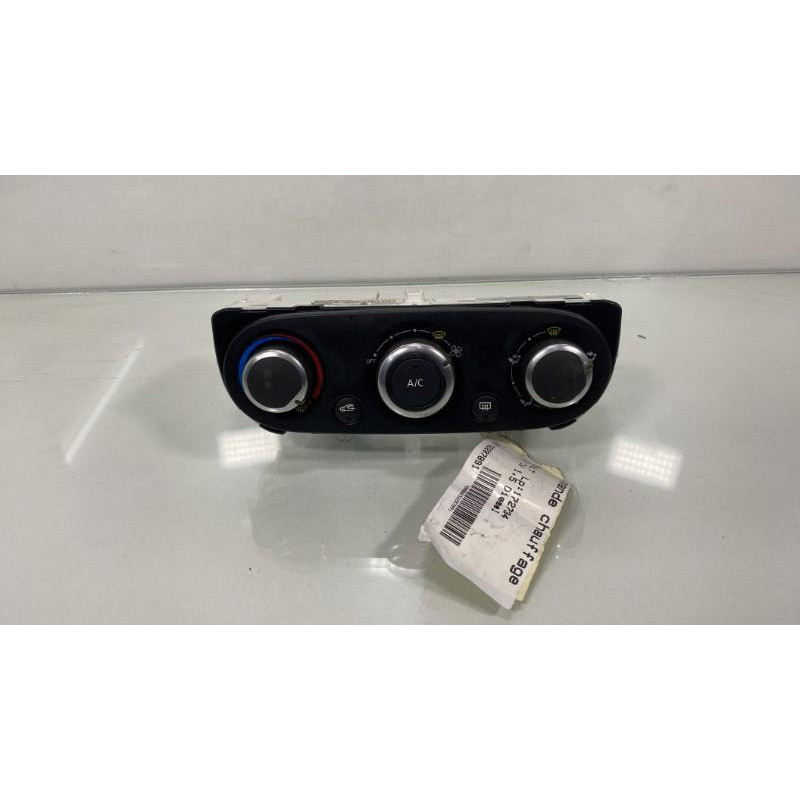 Commande chauffage RENAULT CLIO 4 Photo n°1