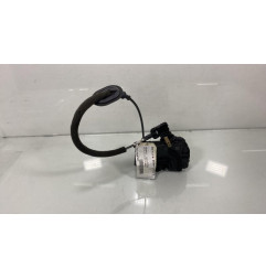 Serrure avant droit RENAULT CLIO 4