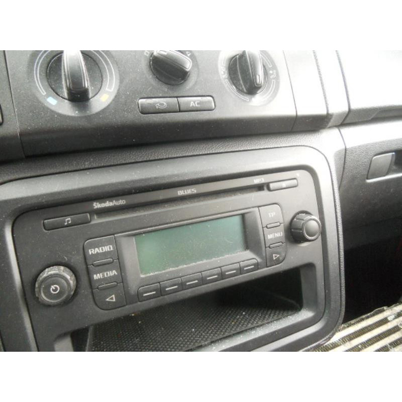 Bras essuie glace avant droit SKODA FABIA 2 Photo n°9