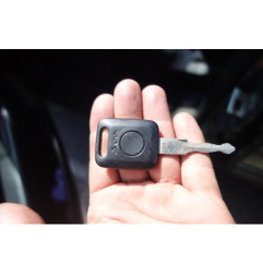 Optique avant principal gauche (feux)(phare) AUDI 100 3
