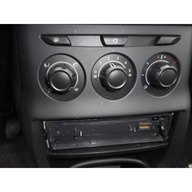 Ceinture arriere gauche CITROEN C3 2 Photo n°10