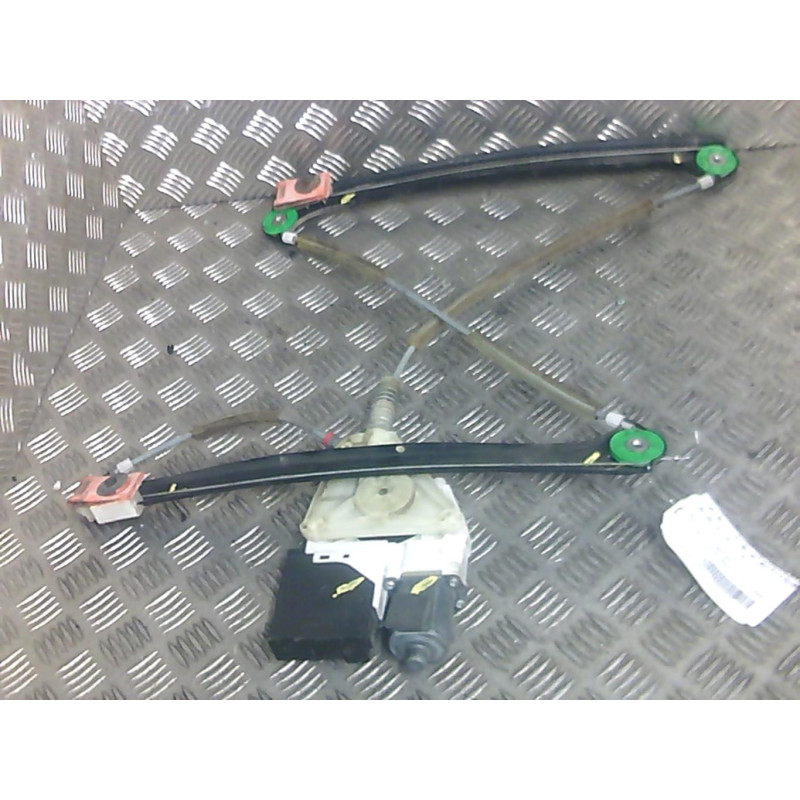Leve vitre electrique avant droit AUDI A3 2 Photo n°1