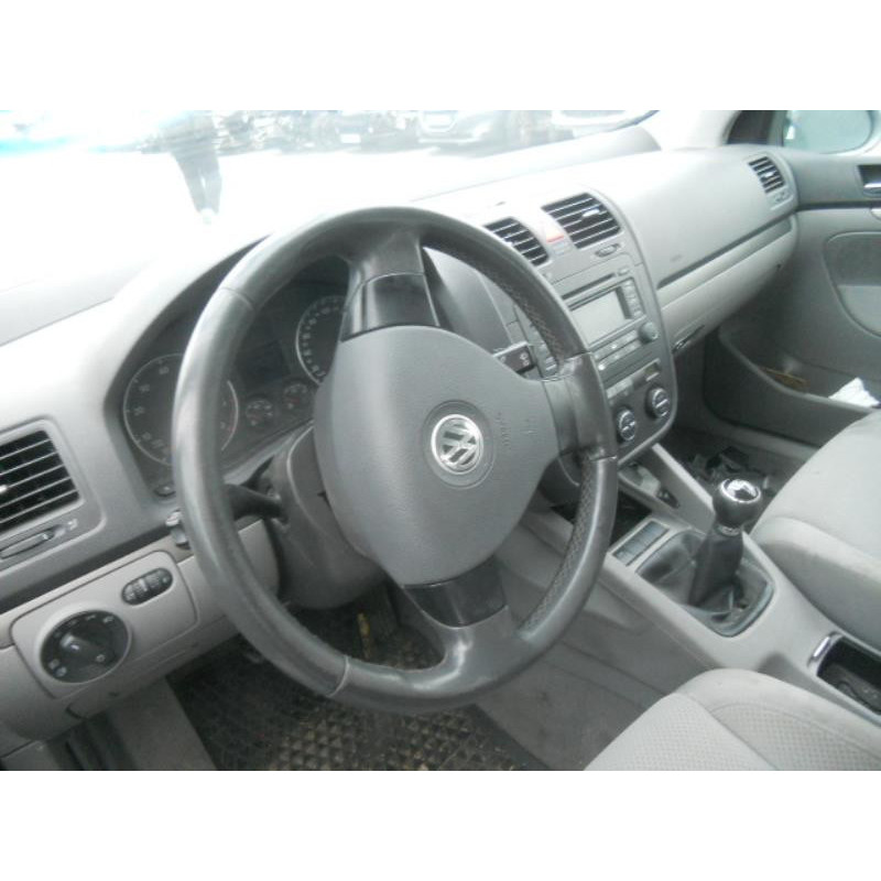 Ceinture arriere gauche VOLKSWAGEN GOLF 5 Photo n°9