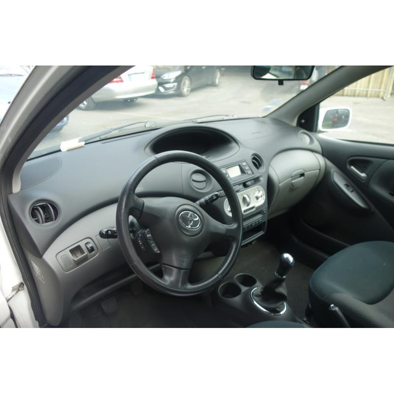 Bloc ABS (freins anti-blocage) TOYOTA YARIS 1 Photo n°6