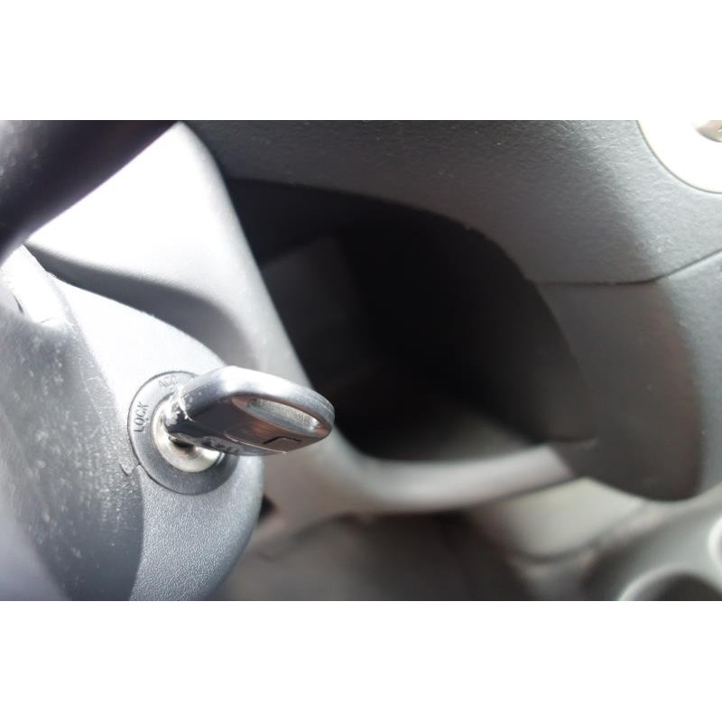 Bloc ABS (freins anti-blocage) TOYOTA YARIS 1 Photo n°8