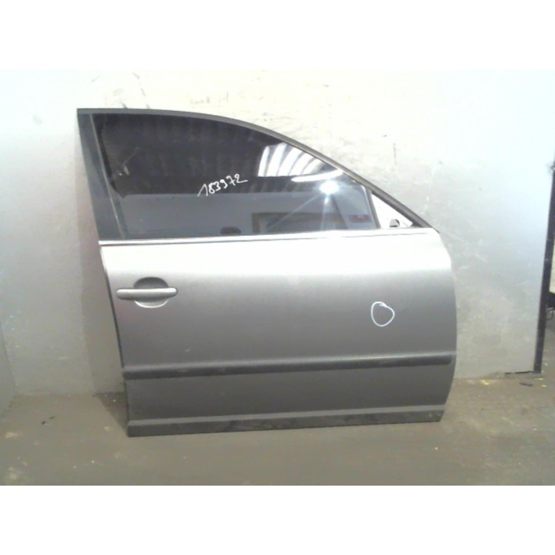 Porte avant droit VOLKSWAGEN PASSAT 4 Photo n°1