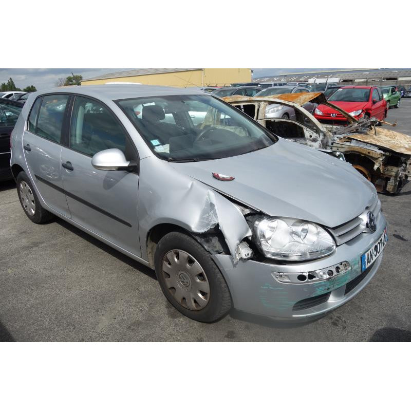 Vitre avant droit VOLKSWAGEN GOLF 5 Photo n°2