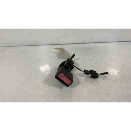 Attache ceinture arriere droit PEUGEOT 207 Photo n°1
