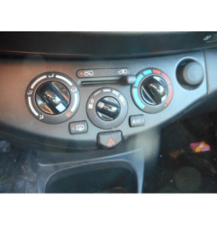 Bouton de warning NISSAN MICRA 3