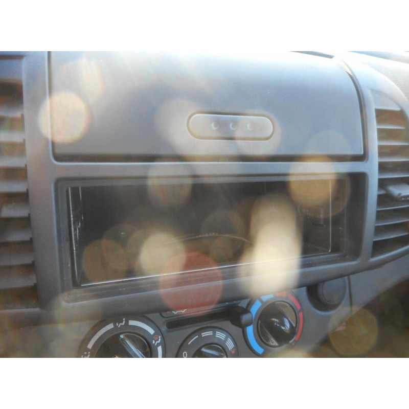 Bouton de warning NISSAN MICRA 3 Photo n°11