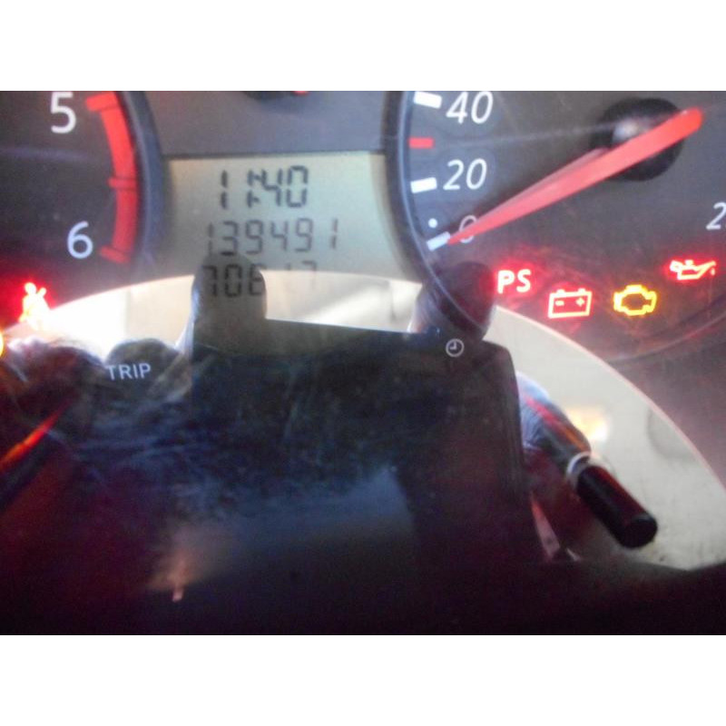Bouton de warning NISSAN MICRA 3 Photo n°12