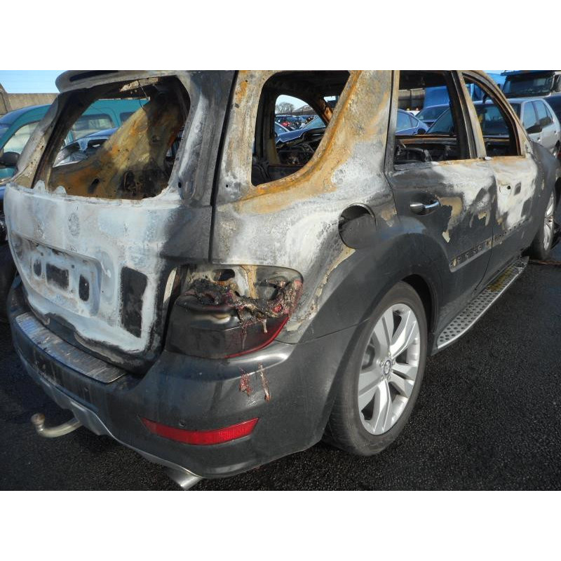 Pivot de moyeu avant gauche MERCEDES CLASSE M 164 Photo n°3