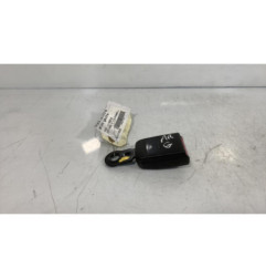 Attache ceinture arriere gauche PEUGEOT 207