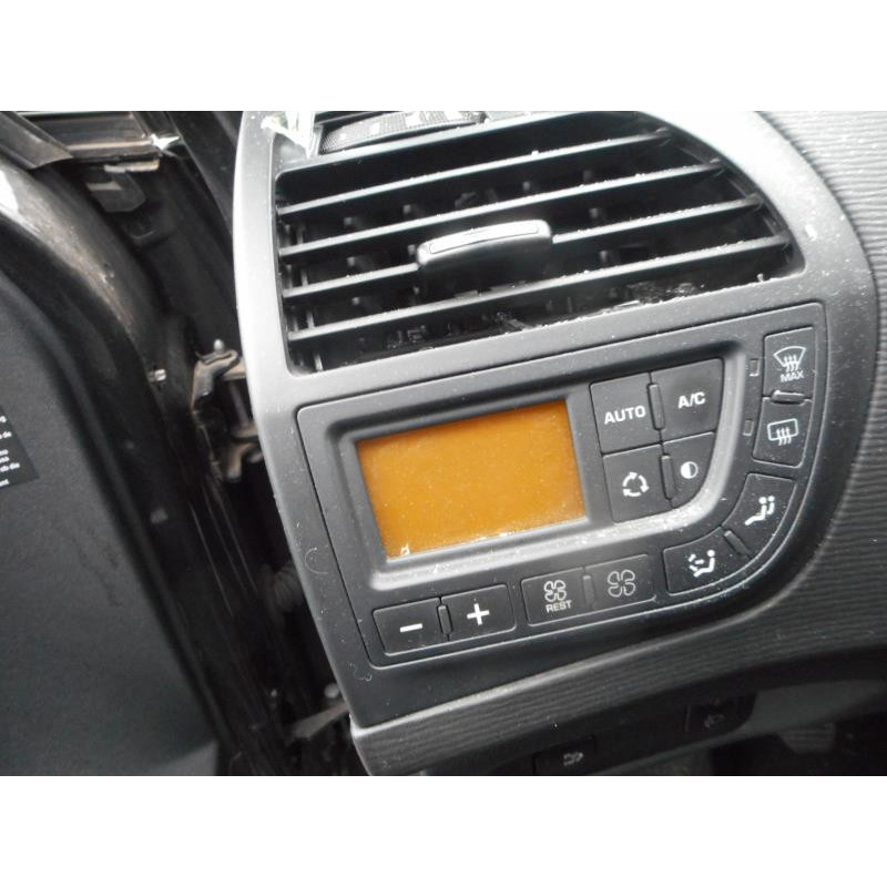 Interrupteur de leve vitre avant droit CITROEN C4 PICASSO 1 Photo n°11