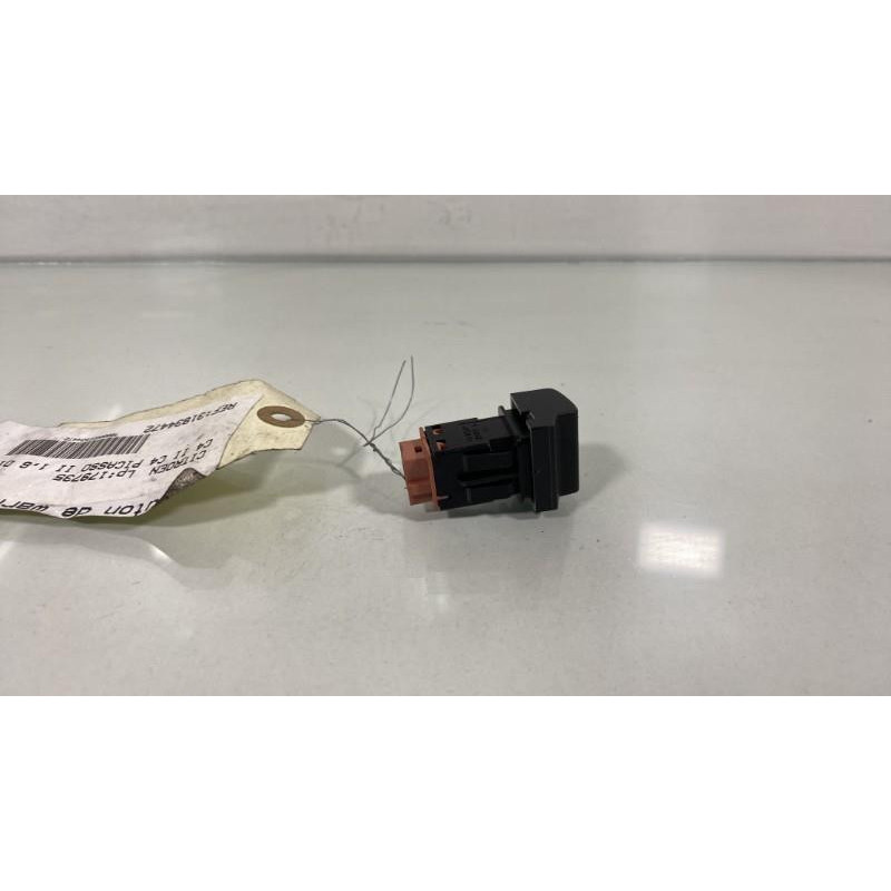 Bouton de warning CITROEN C4 GRAND PICASSO 2 Photo n°2
