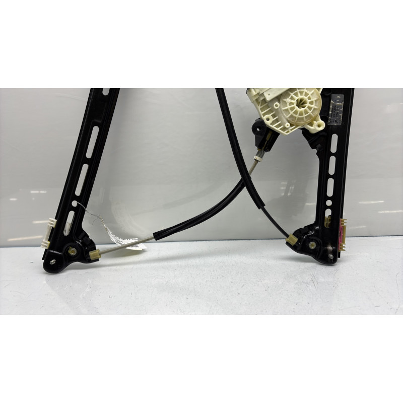 Leve vitre electrique avant droit CITROEN C4 GRAND PICASSO 2 Photo n°3