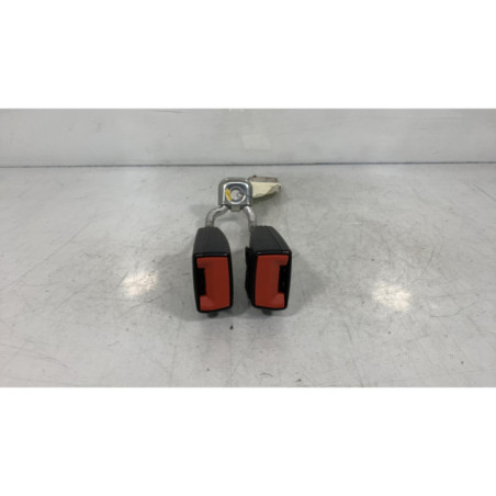 Attache ceinture arriere gauche SEAT IBIZA 4 Photo n°1