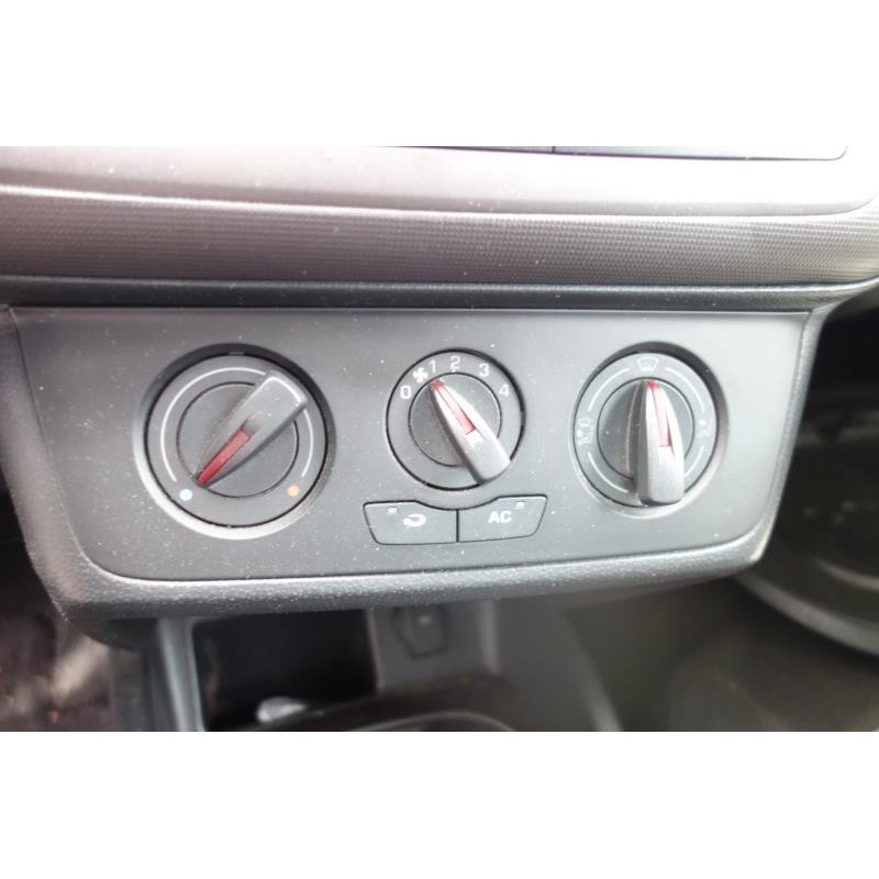 Ceinture arriere gauche SEAT IBIZA 4 Photo n°9