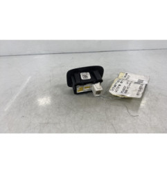 Interrupteur de leve vitre arriere droit PEUGEOT 2008 1