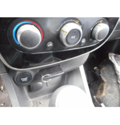 Poignee interieur avant droit RENAULT CLIO 4