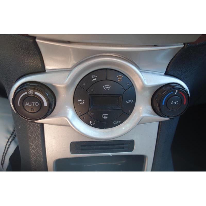 Ceinture arriere droit FORD FIESTA 6 Photo n°9