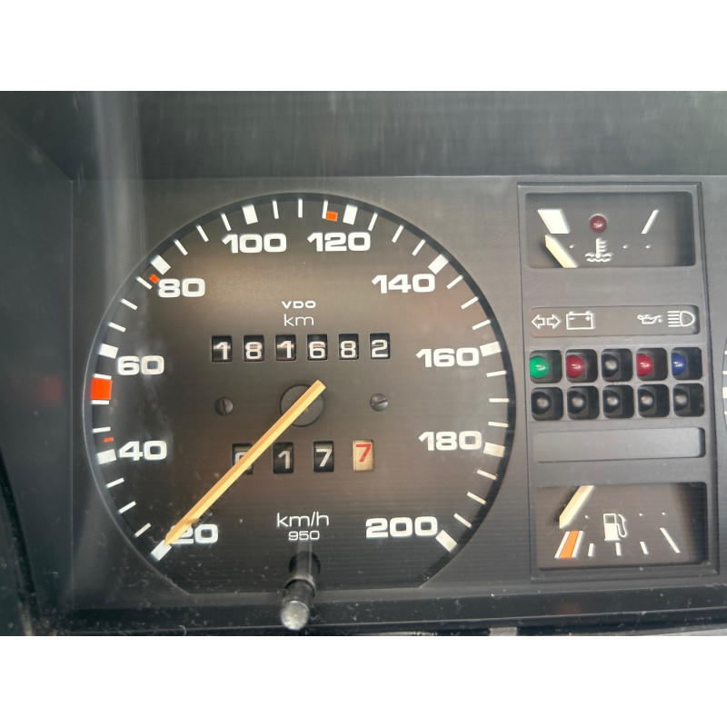 VOLKSWAGEN GOLF 2 1.6 - 8V Photo n°3