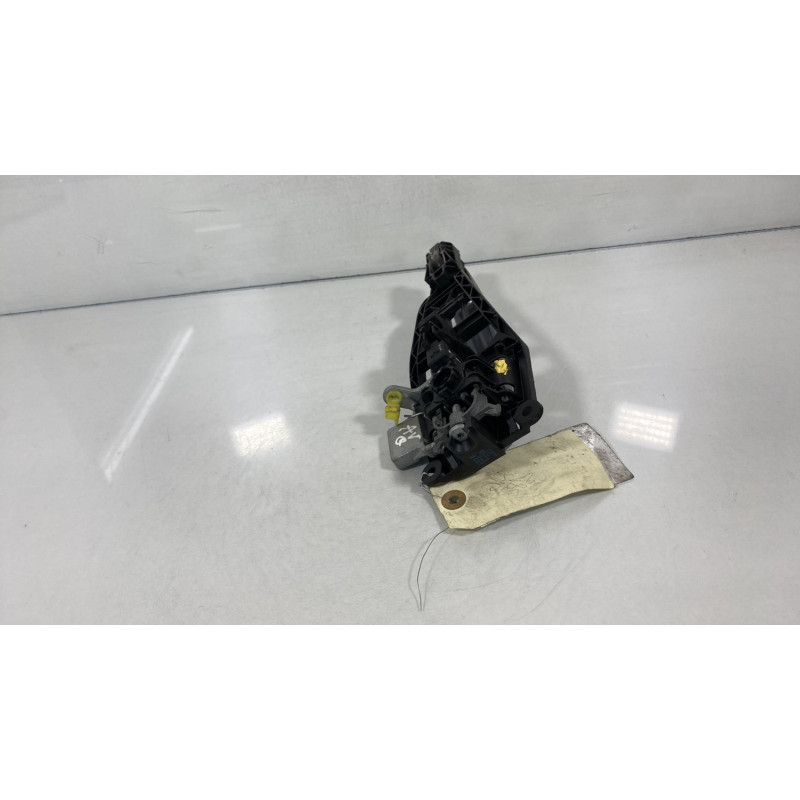 Poignee porte avant gauche OPEL ASTRA H Photo n°3