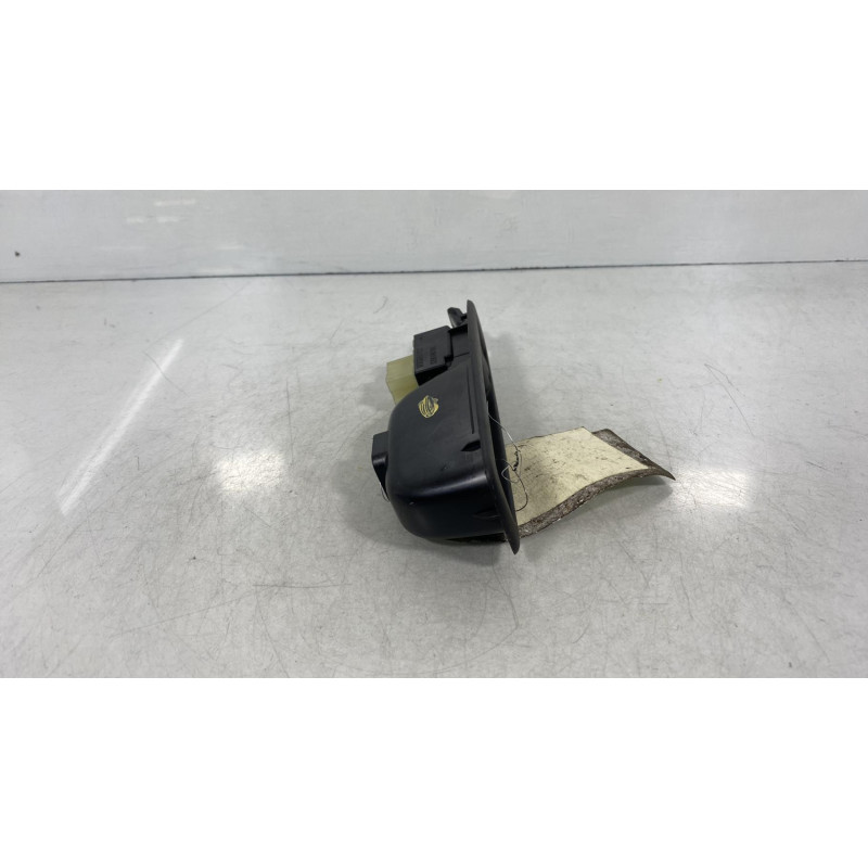 Interrupteur de leve vitre arriere droit RENAULT CAPTUR 1 Photo n°2